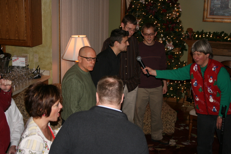 HolidayParty056